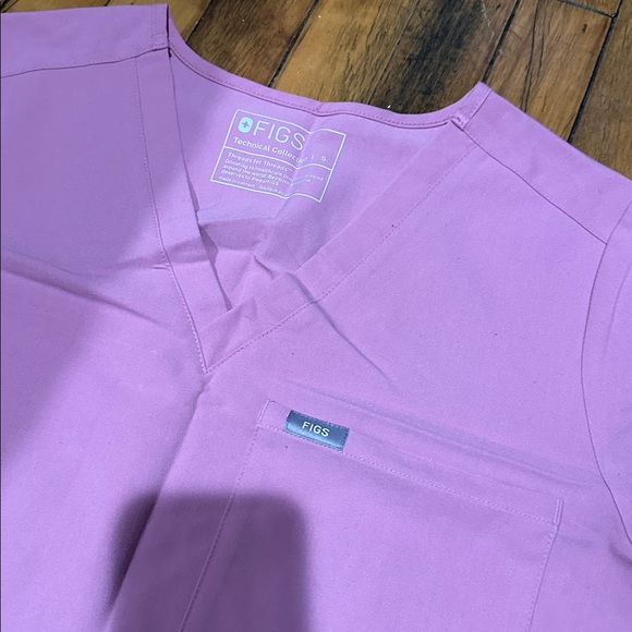 FIGS S limited chalk pink scrubs Catarina - Picture 2 of 2